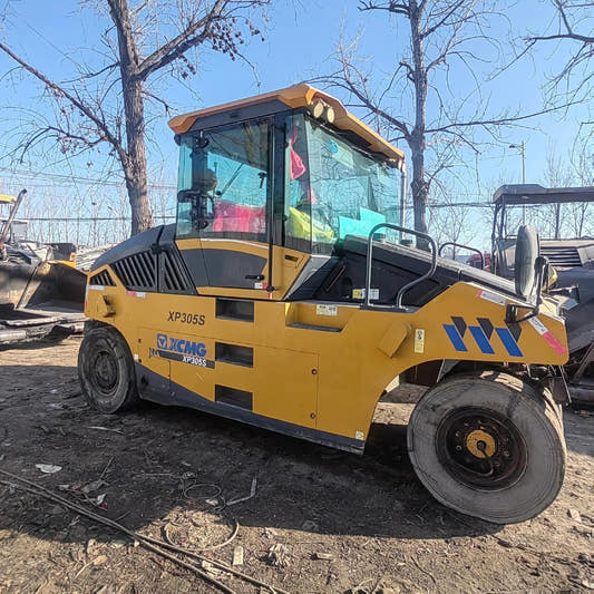 Used XCMG XP305S Road Roller for Sale side view