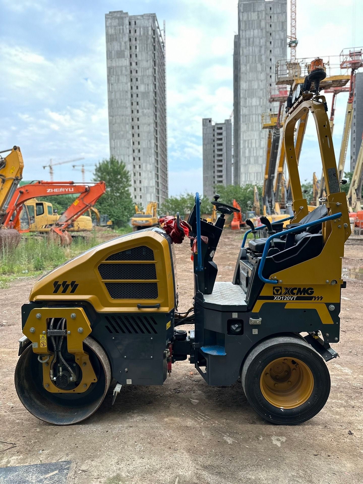 USED XCMG XD120VT
