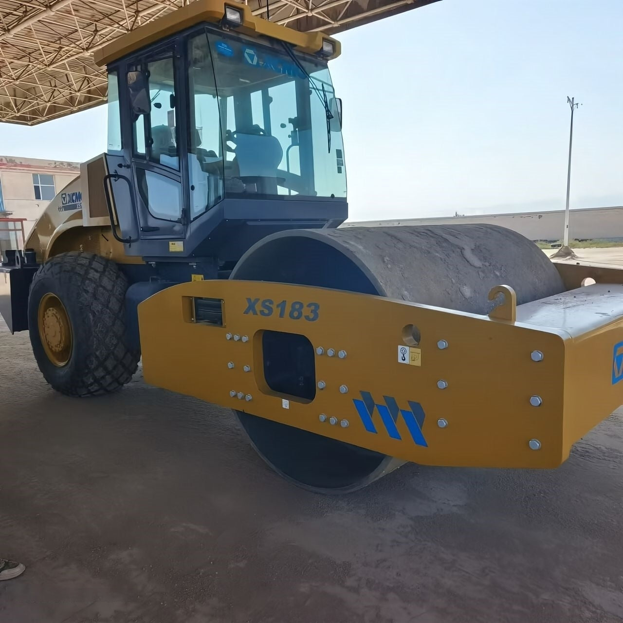 USED XCMG XS183