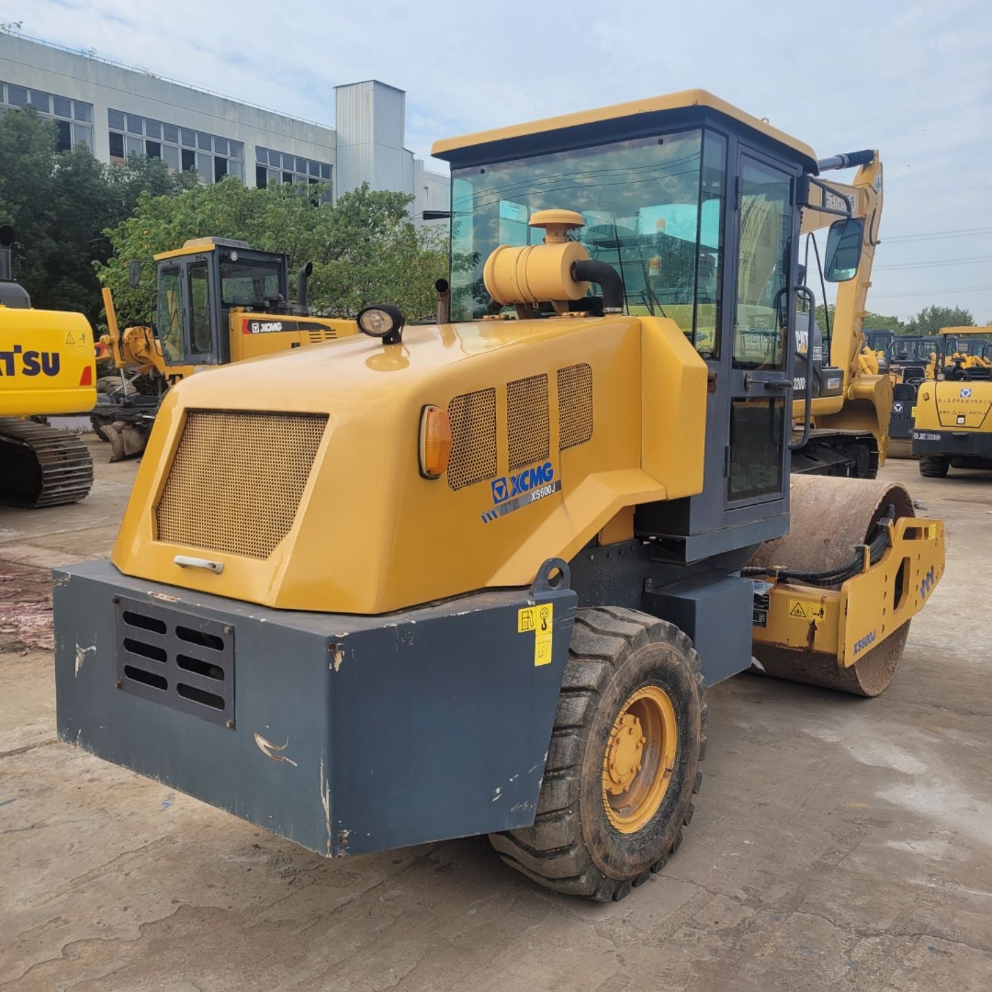 USED XCMG XS600J
