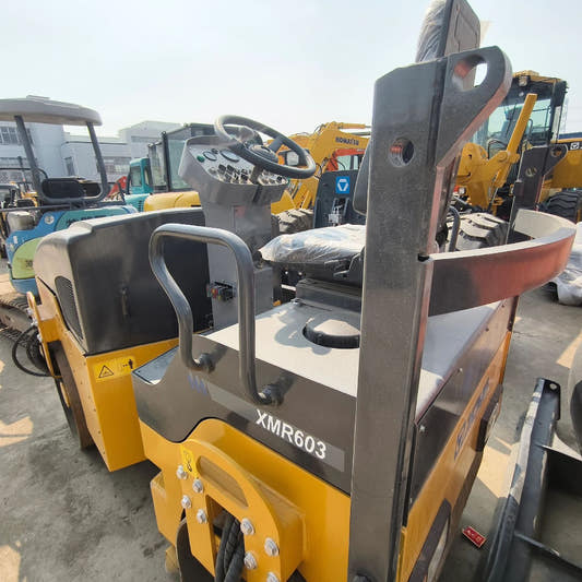 Used XCMG XMR603 Road Roller for Sale rear side view