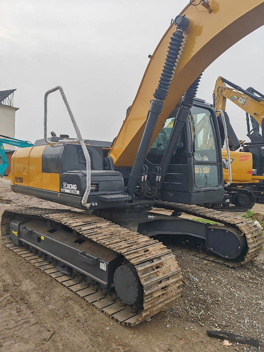 Used XCMG XE215DA Excavator for Sale rear side view