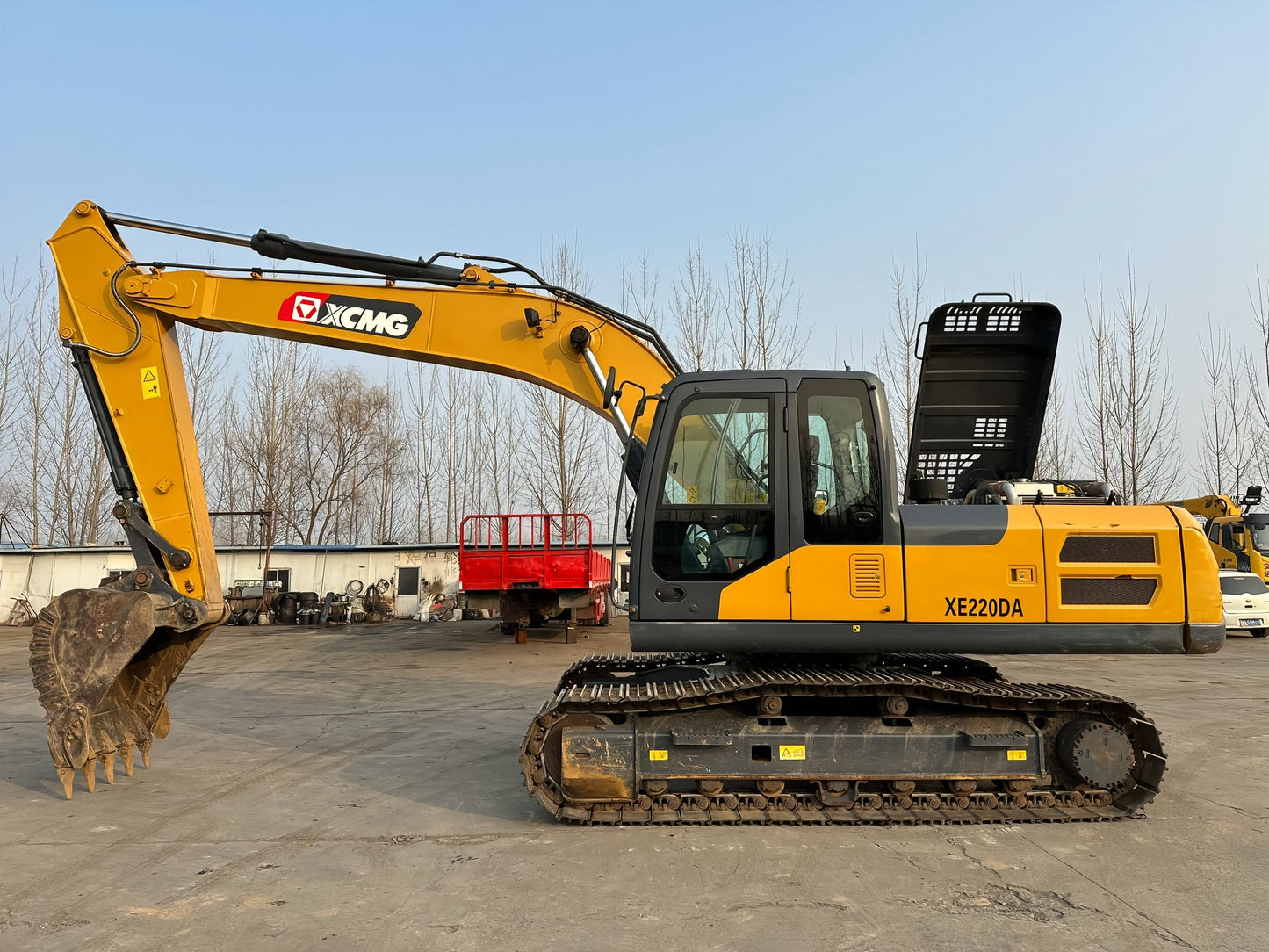 USED XCMG XE220DA