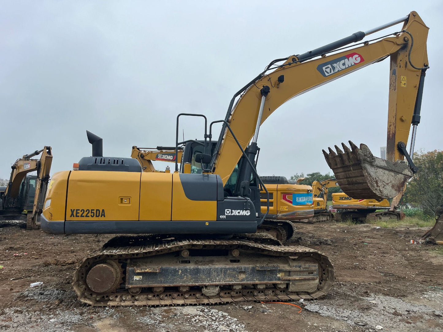 USED XCMG XE225DA