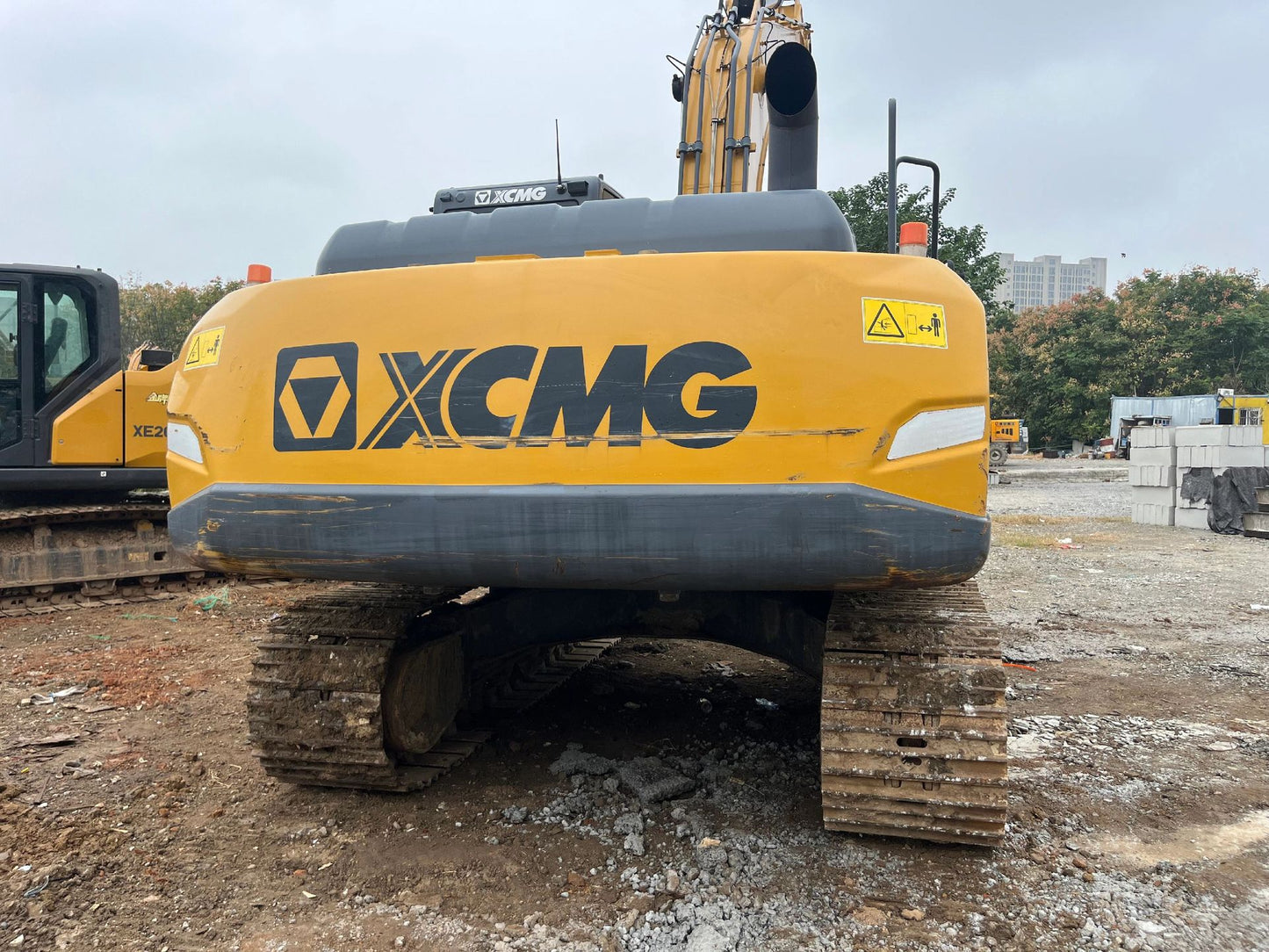 USED XCMG XE225DA