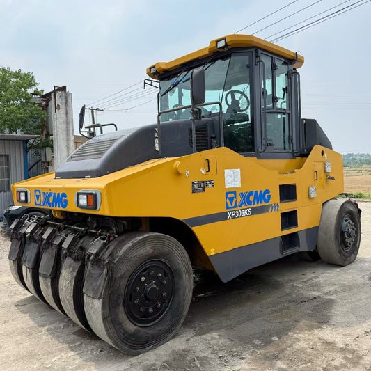 Used XCMG XP303KS Road Roller for Sale side view