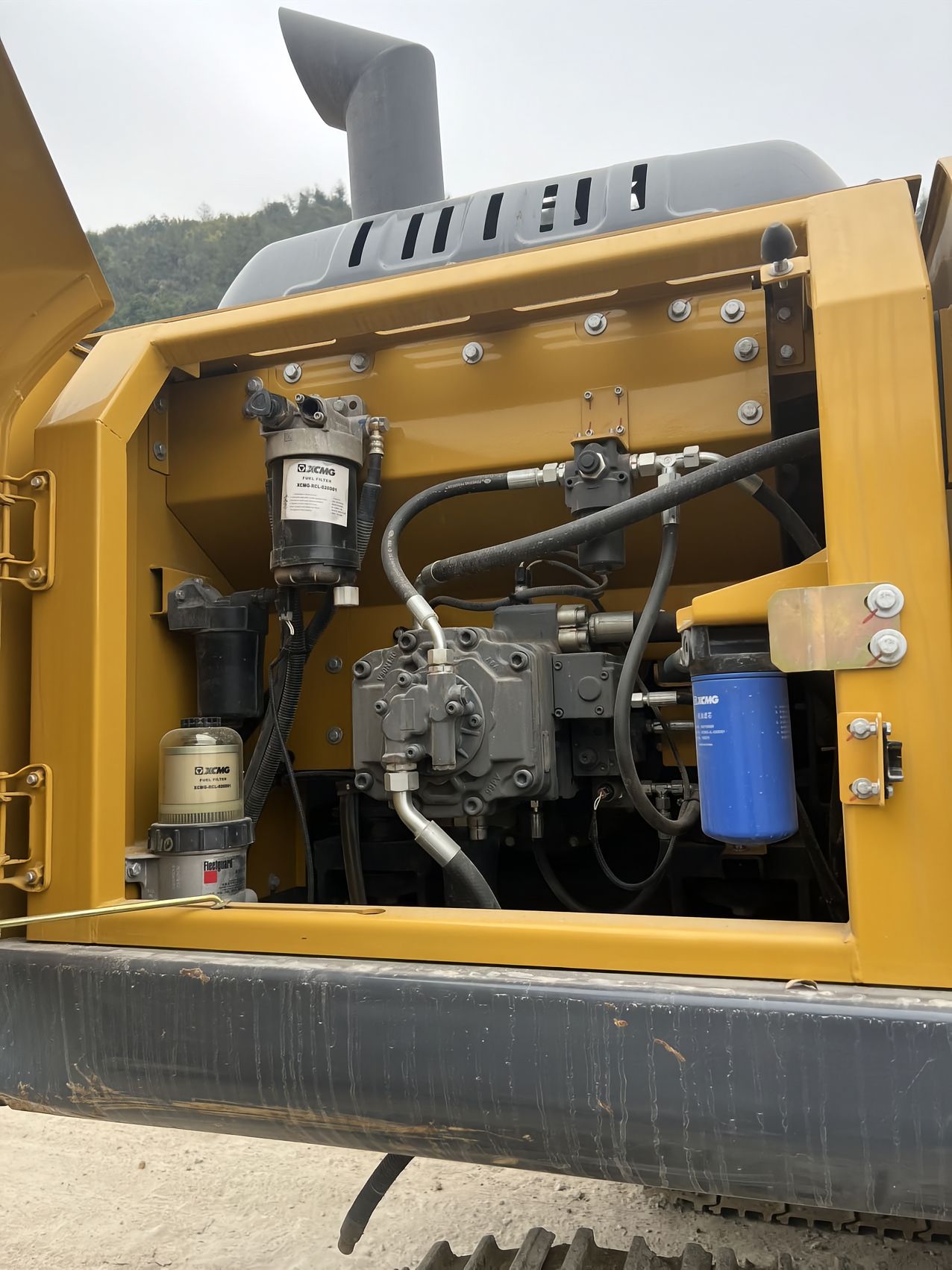 USED XCMG XE200DA