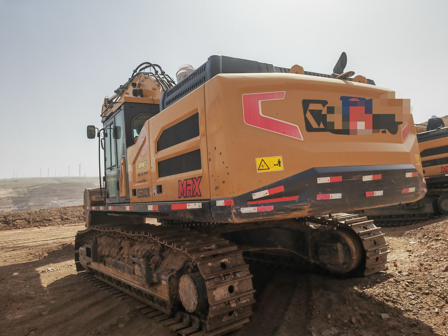 USED XCMG XE600DK