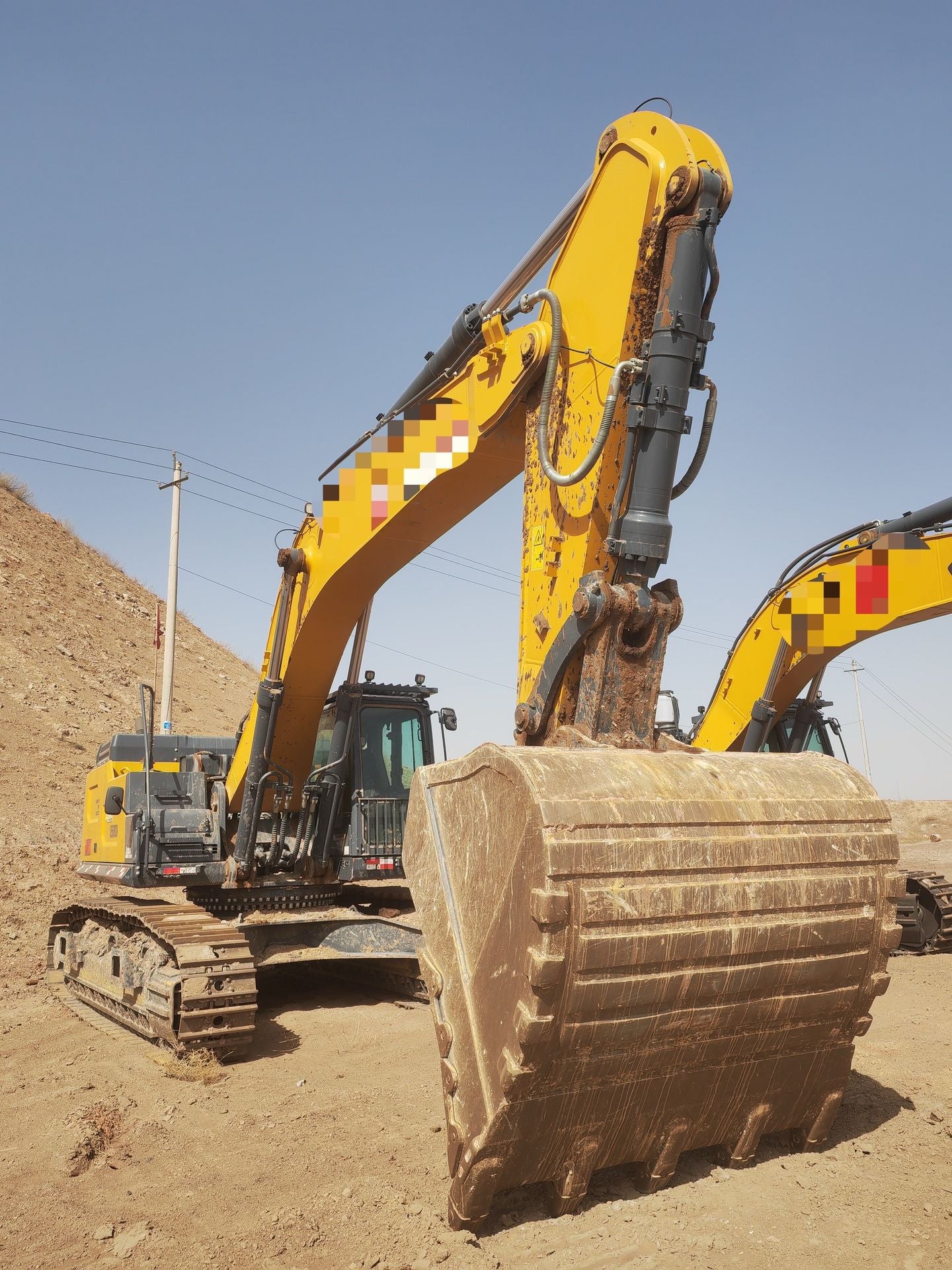 USED XCMG XE600DK
