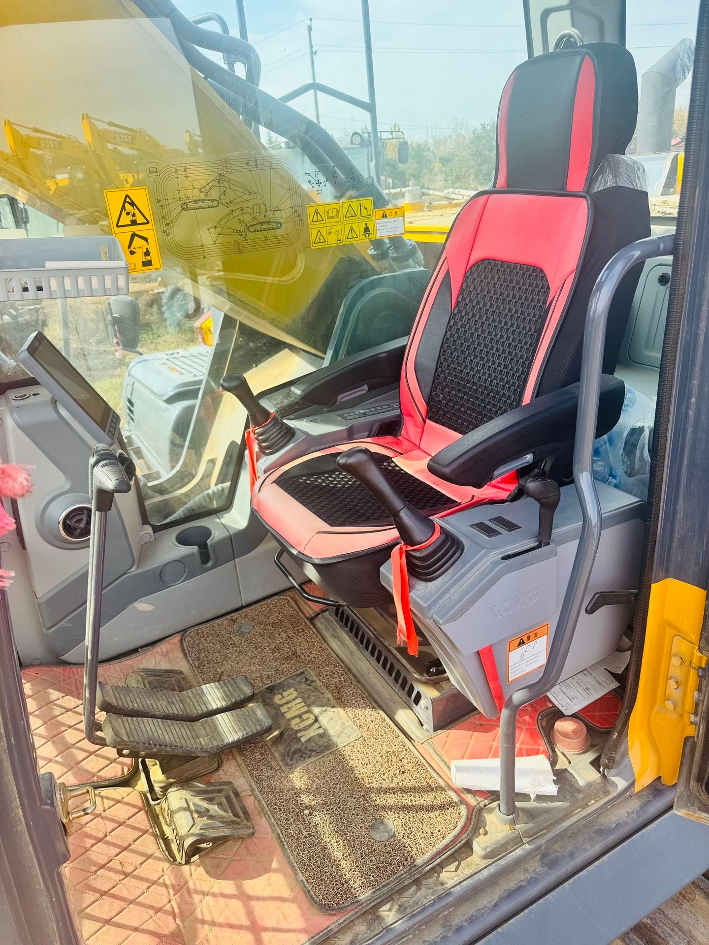 USED XCMG XE380DK