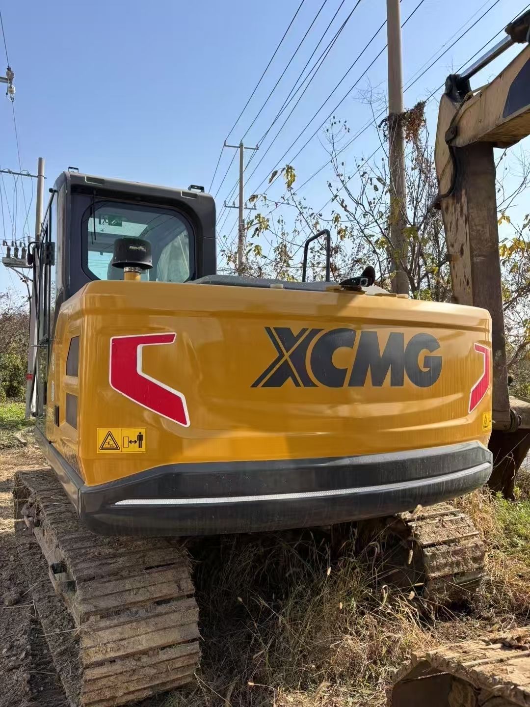 USED XCMG XE105GA