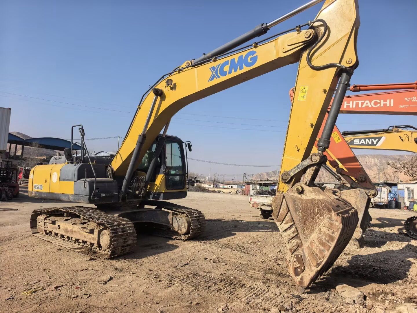 USED XCMG XE240D