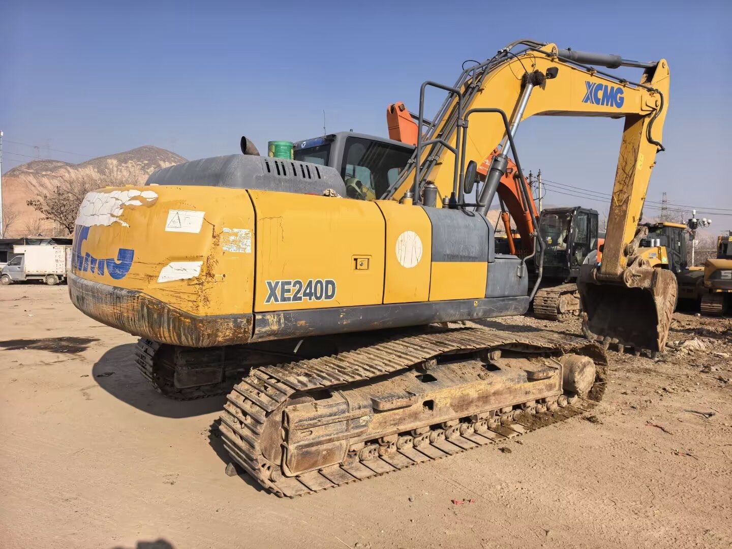 USED XCMG XE240D