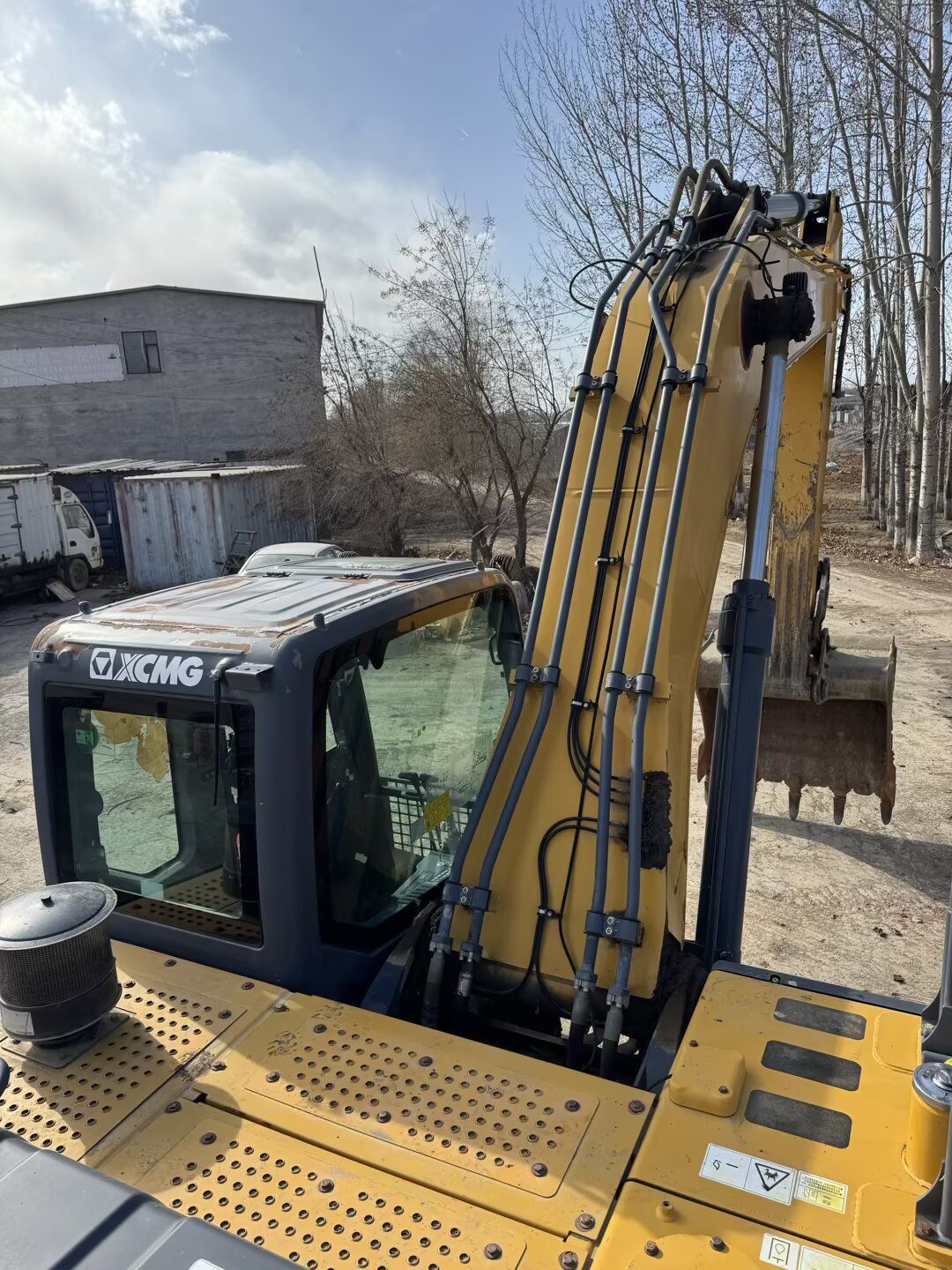 USED XCMG XE270DK