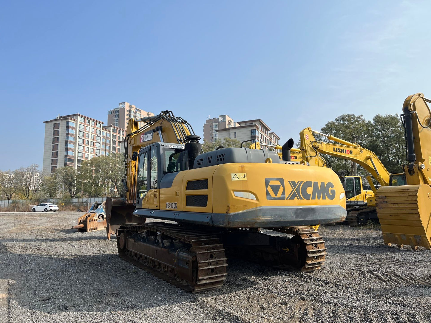 USED XCMG XE400DK