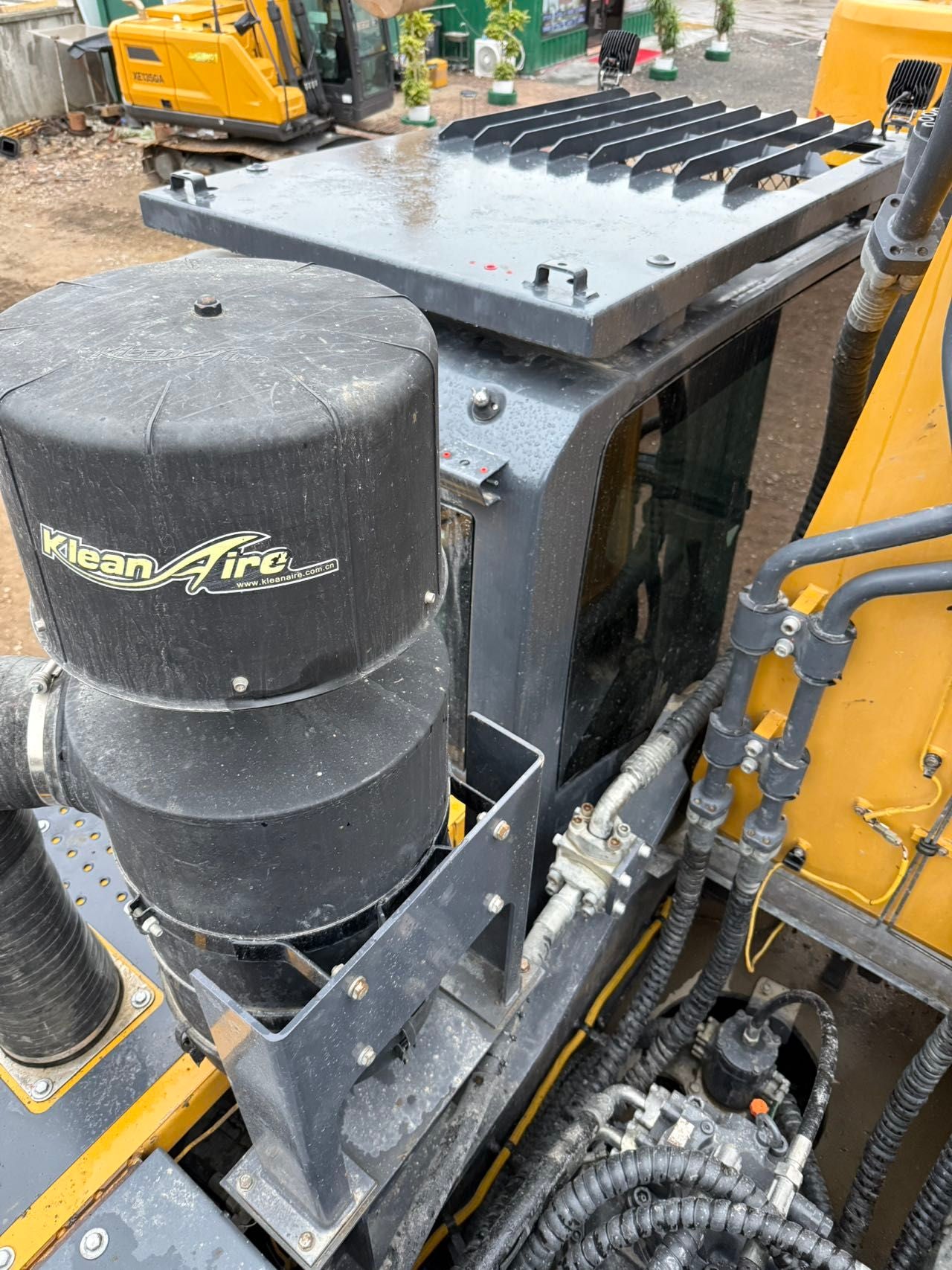 USED XCMG XE550DK
