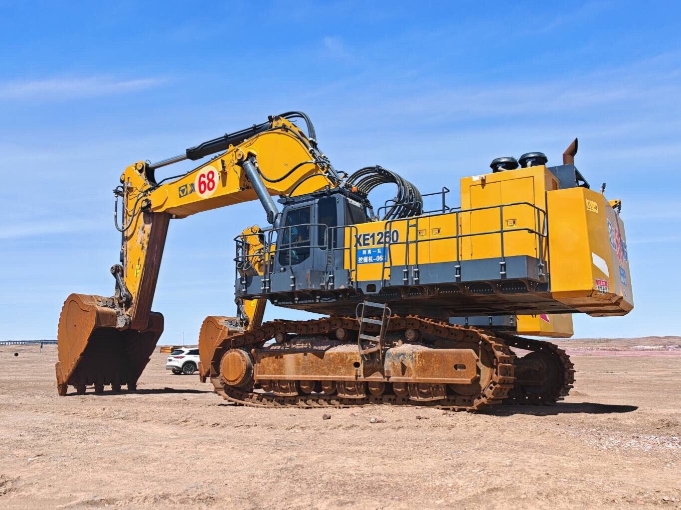 USED XCMG XE1250