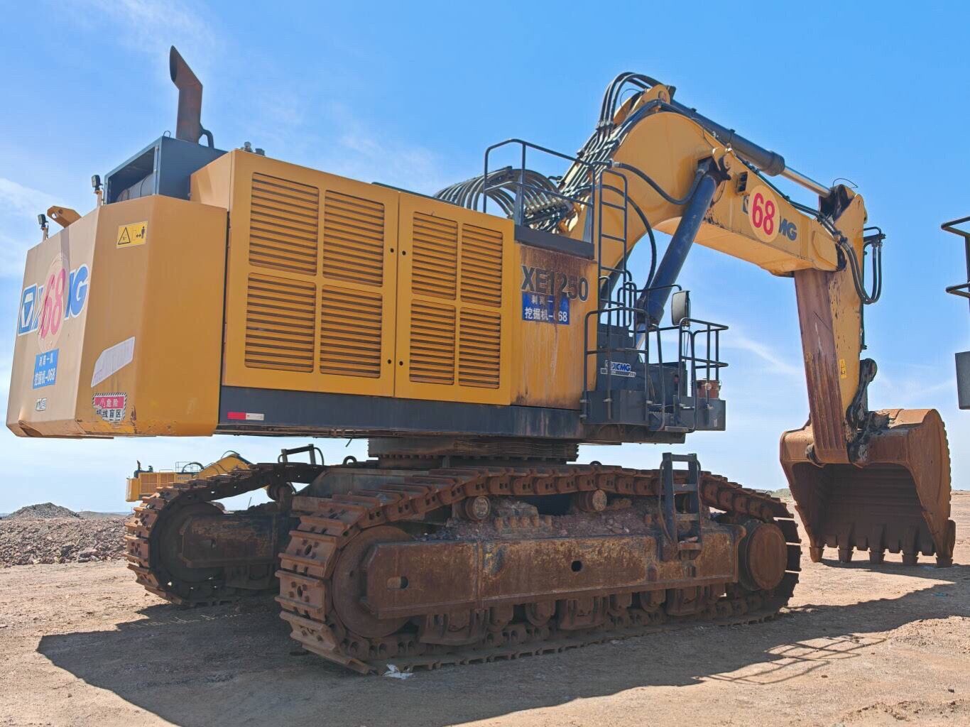 USED XCMG XE1250