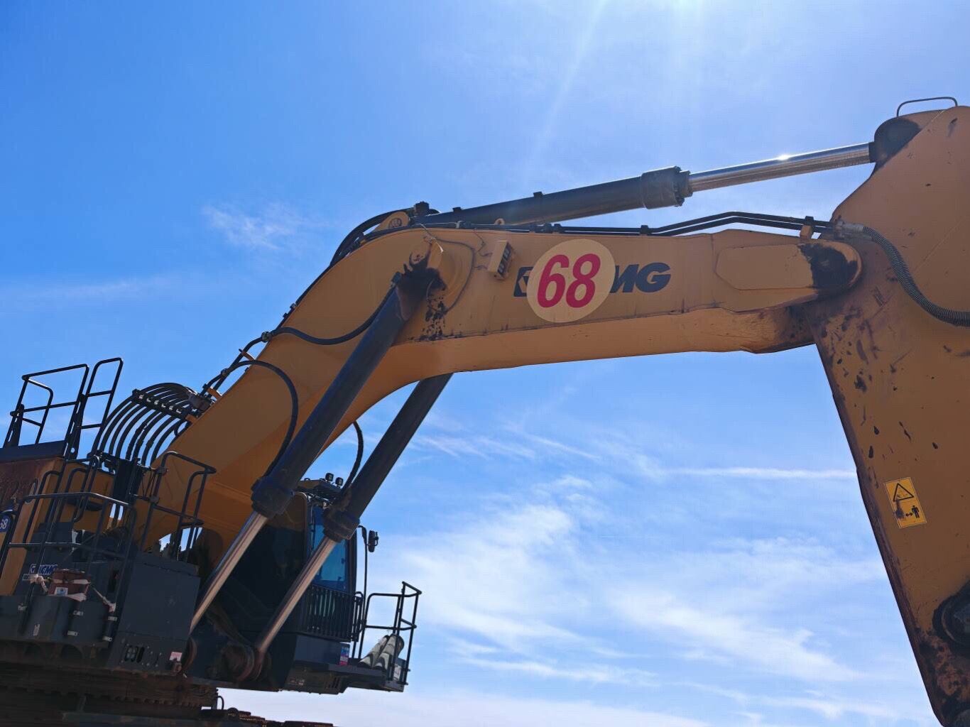 USED XCMG XE1250