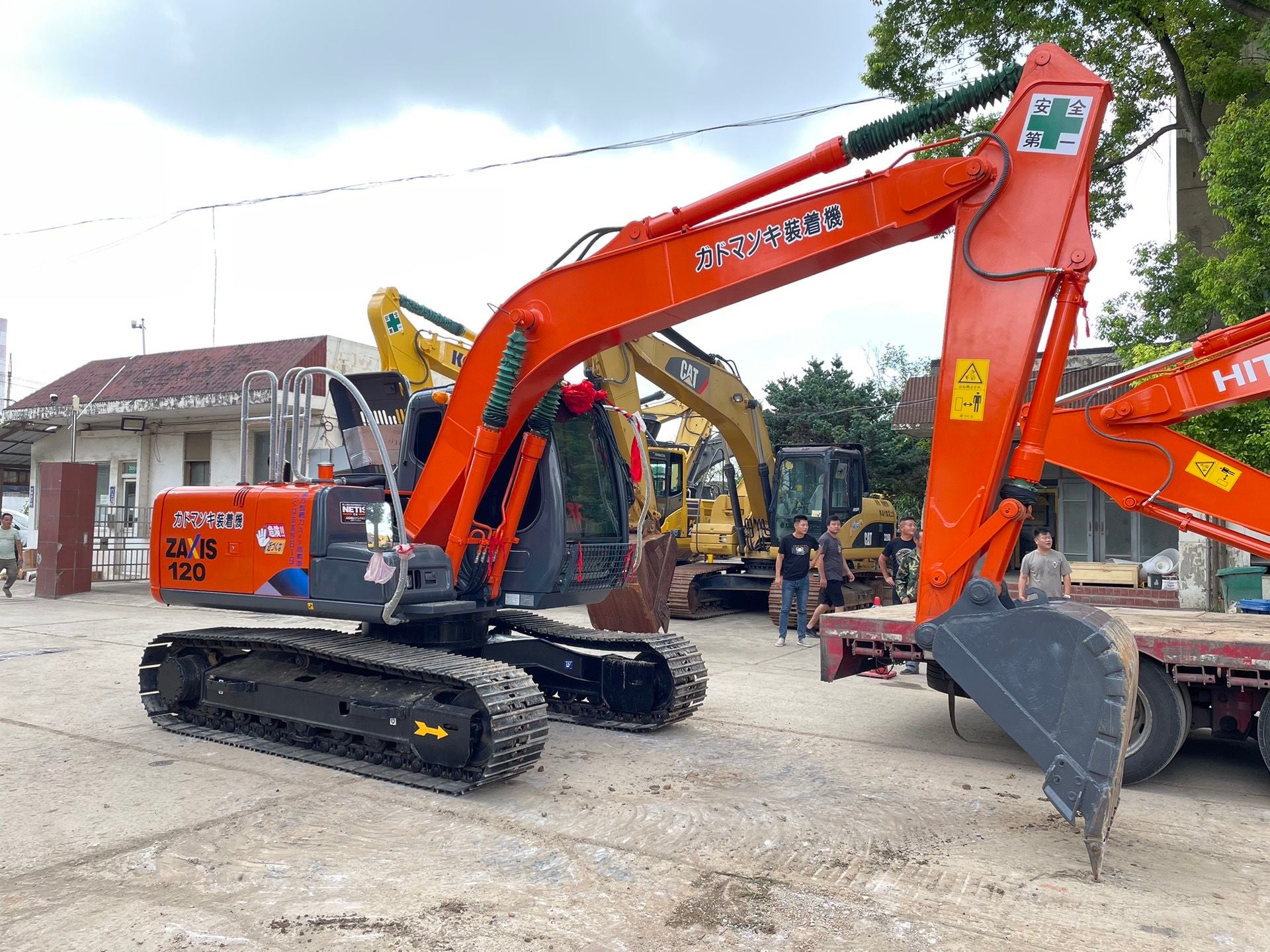 Used Hitachi EX120 Excavator for Sale detail view