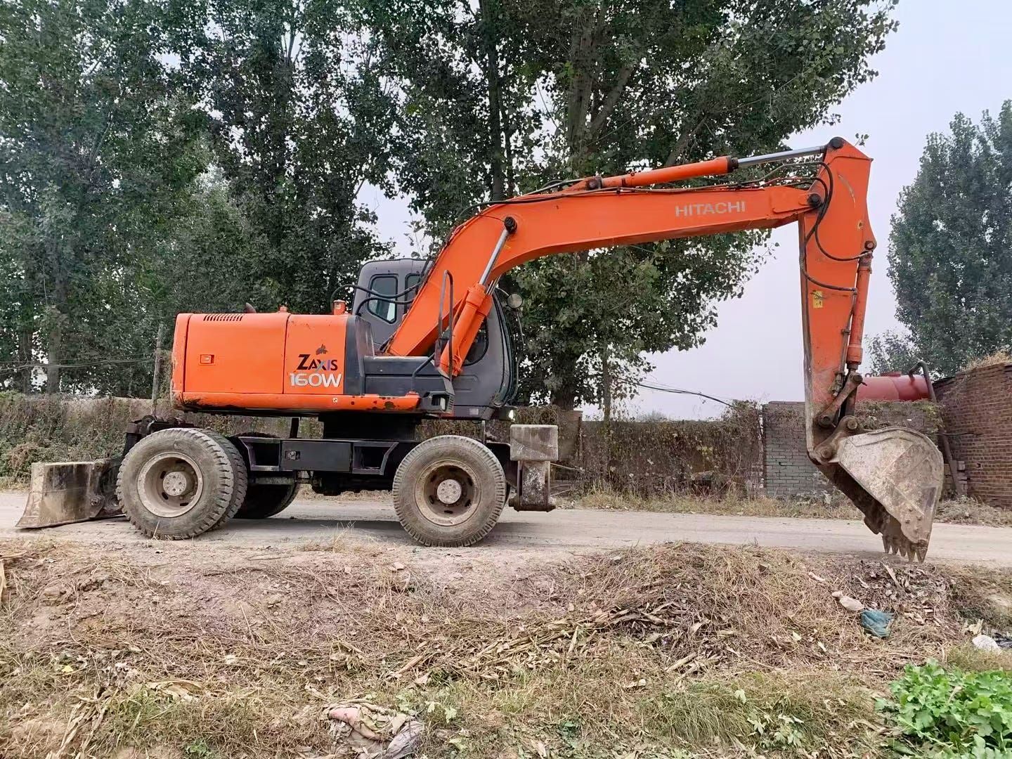 Used Hitachi EX160WD Excavator for Sale detail view
