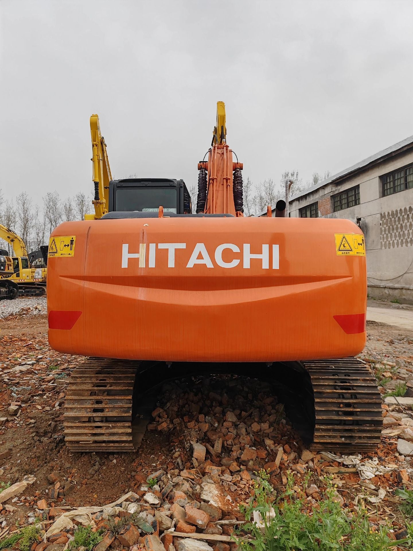Used Hitachi EX200-1 Excavator for Sale front view