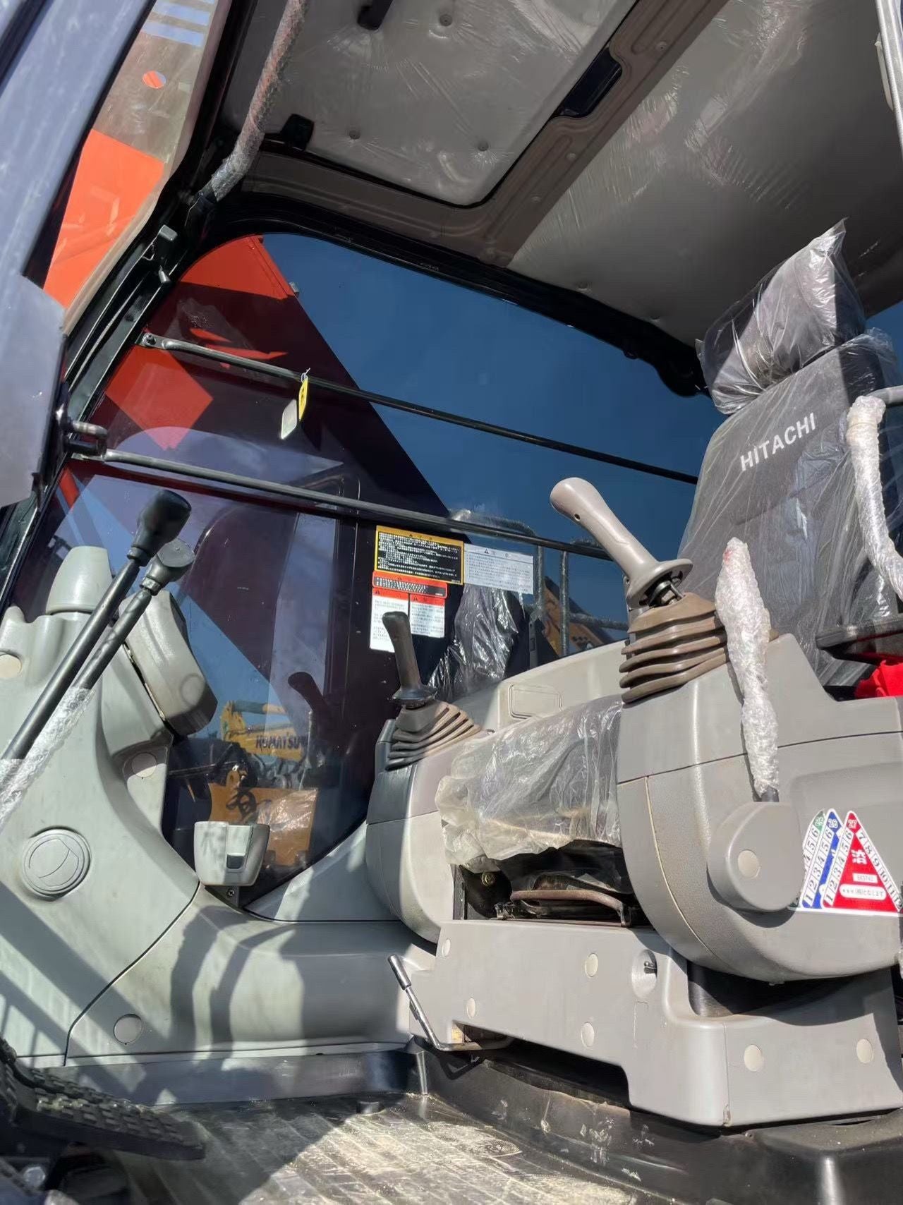 Used Hitachi ZX240G-3 Excavator for Sale detail view
