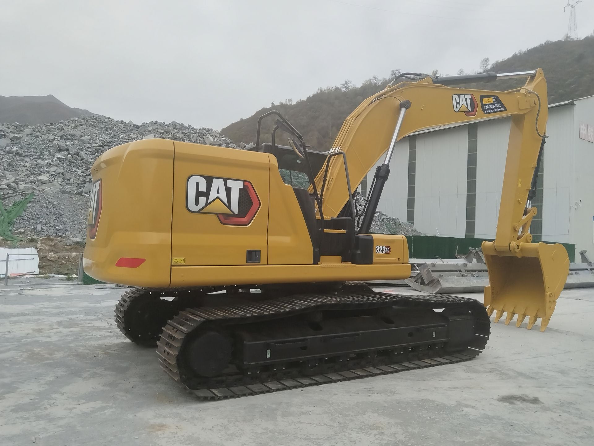Used Caterpillar 323GC Excavator for Sale detail view