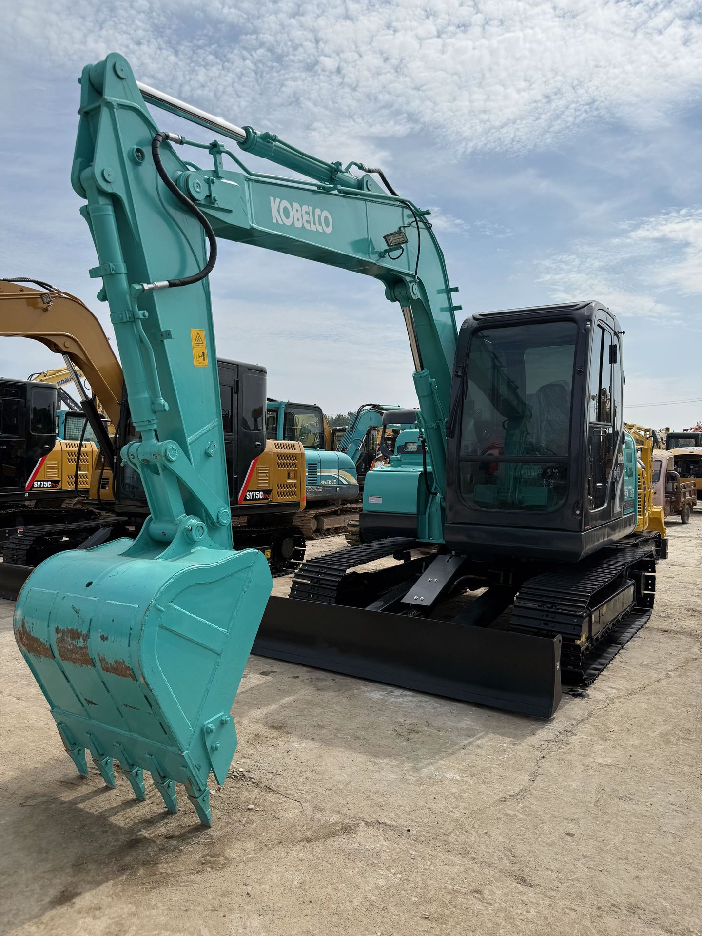 USED KOBELCO SK75