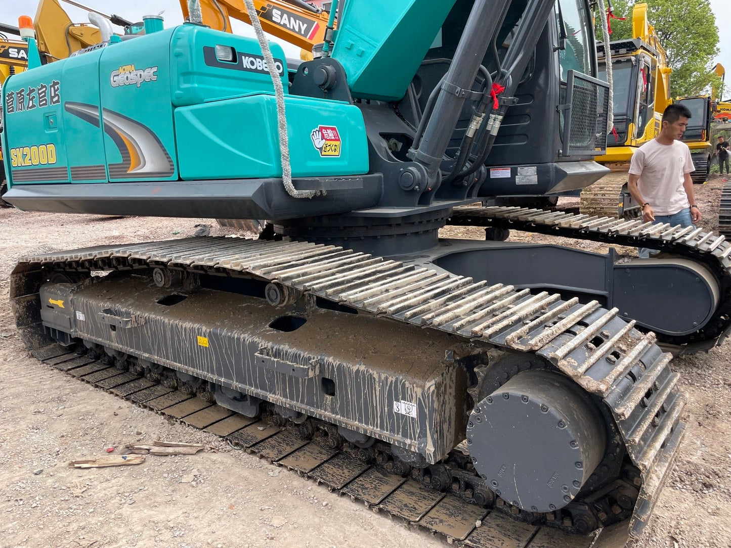 Used Kobelco SK200D Excavator for Sale