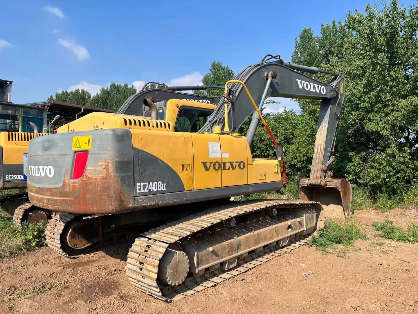 Used Volvo EC240BLC Excavator for Sale front view