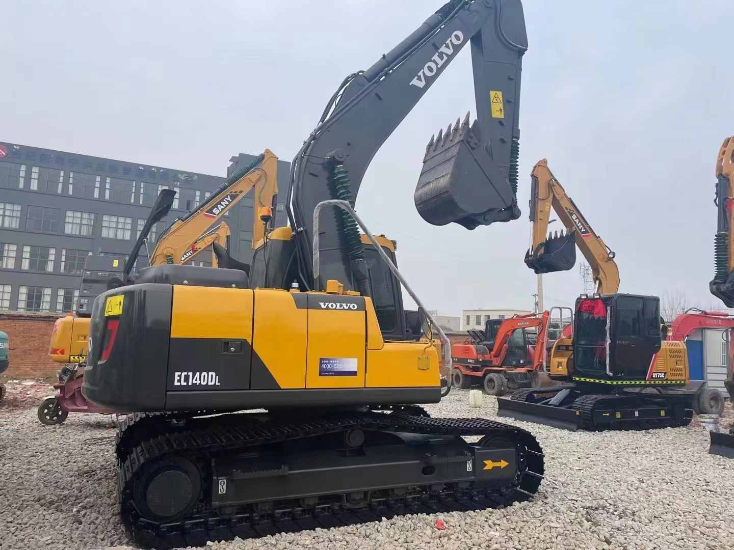 Used Volvo EC140DL Excavator for Sale rear side view