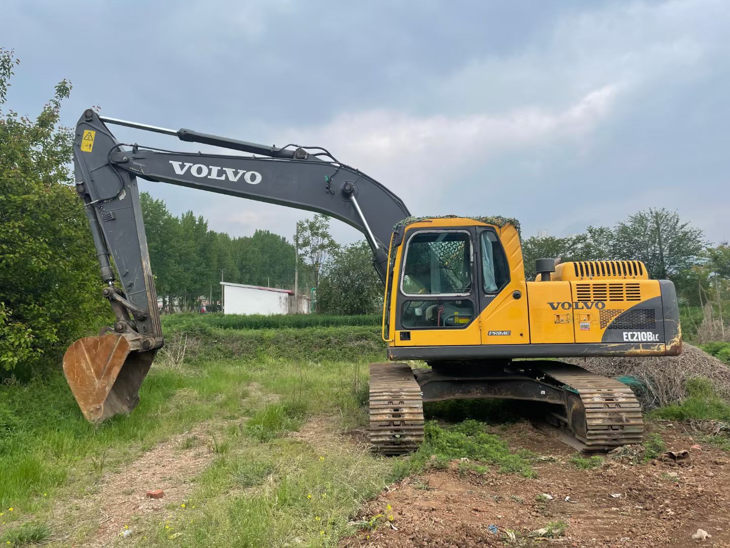 Used Volvo EC210BLC Excavator for Sale detail view