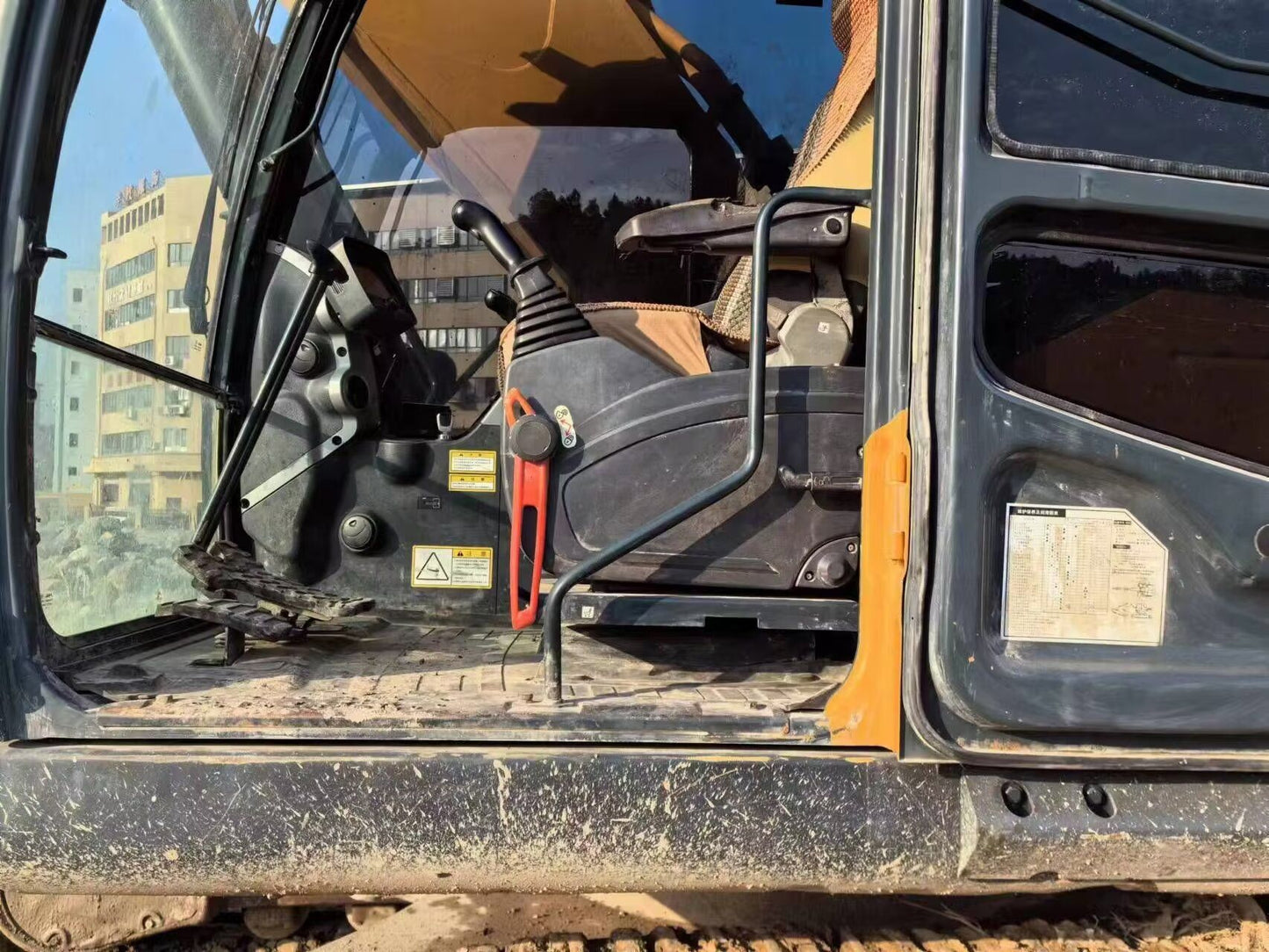 USED HYUNDAI R385LVS