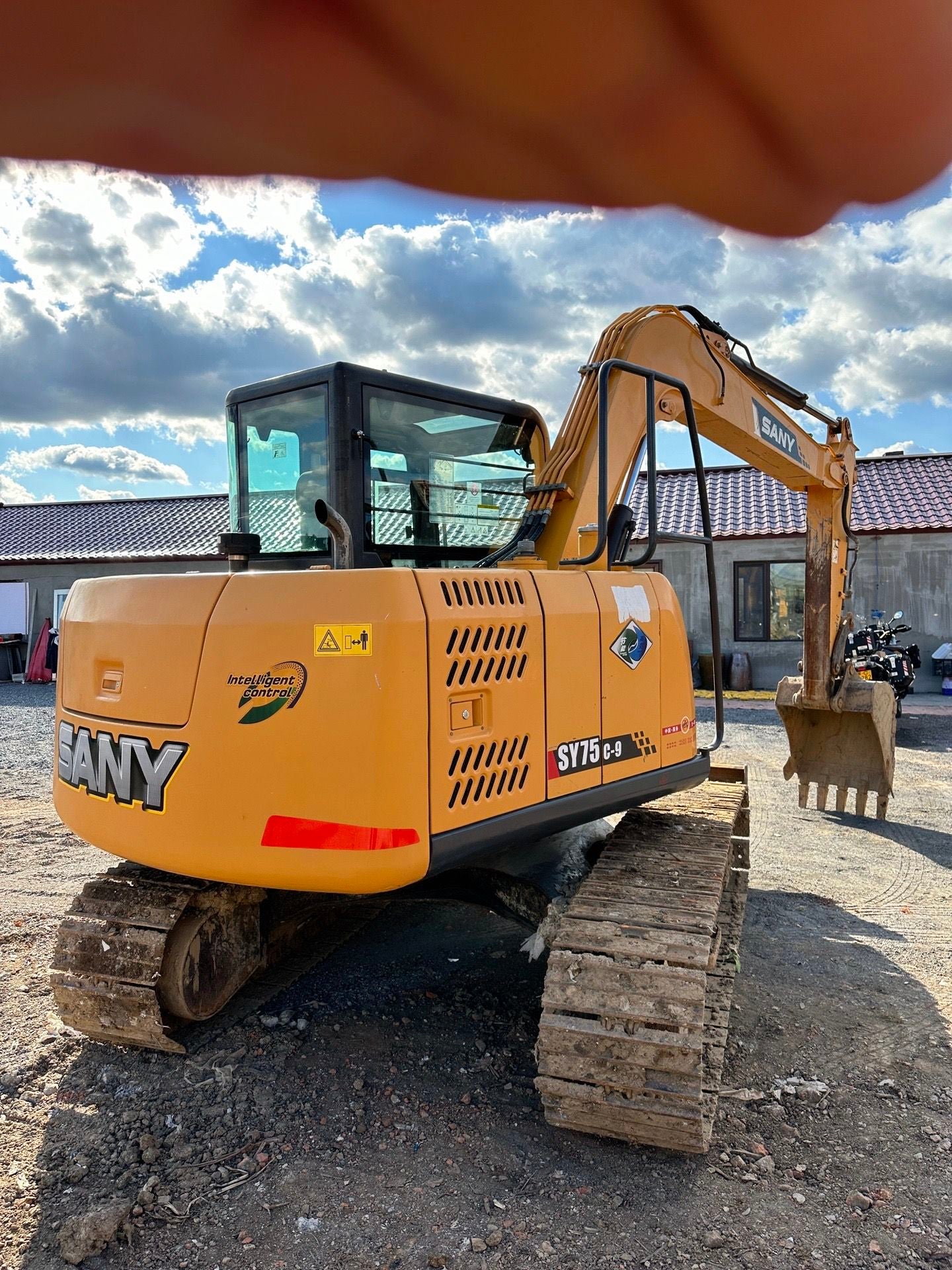 USED SANY SY75C-9
