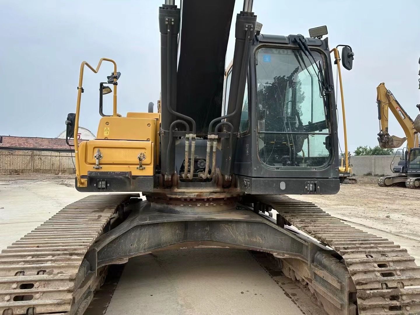 Used Volvo EC350D Excavator for Sale front view