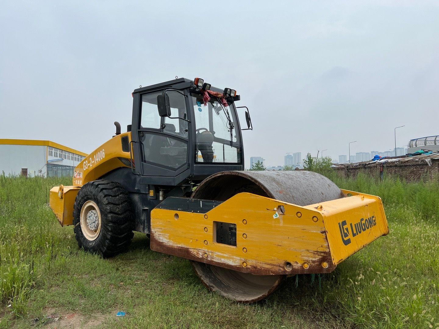Used Liugong 6622E Road Roller for Sale front view
