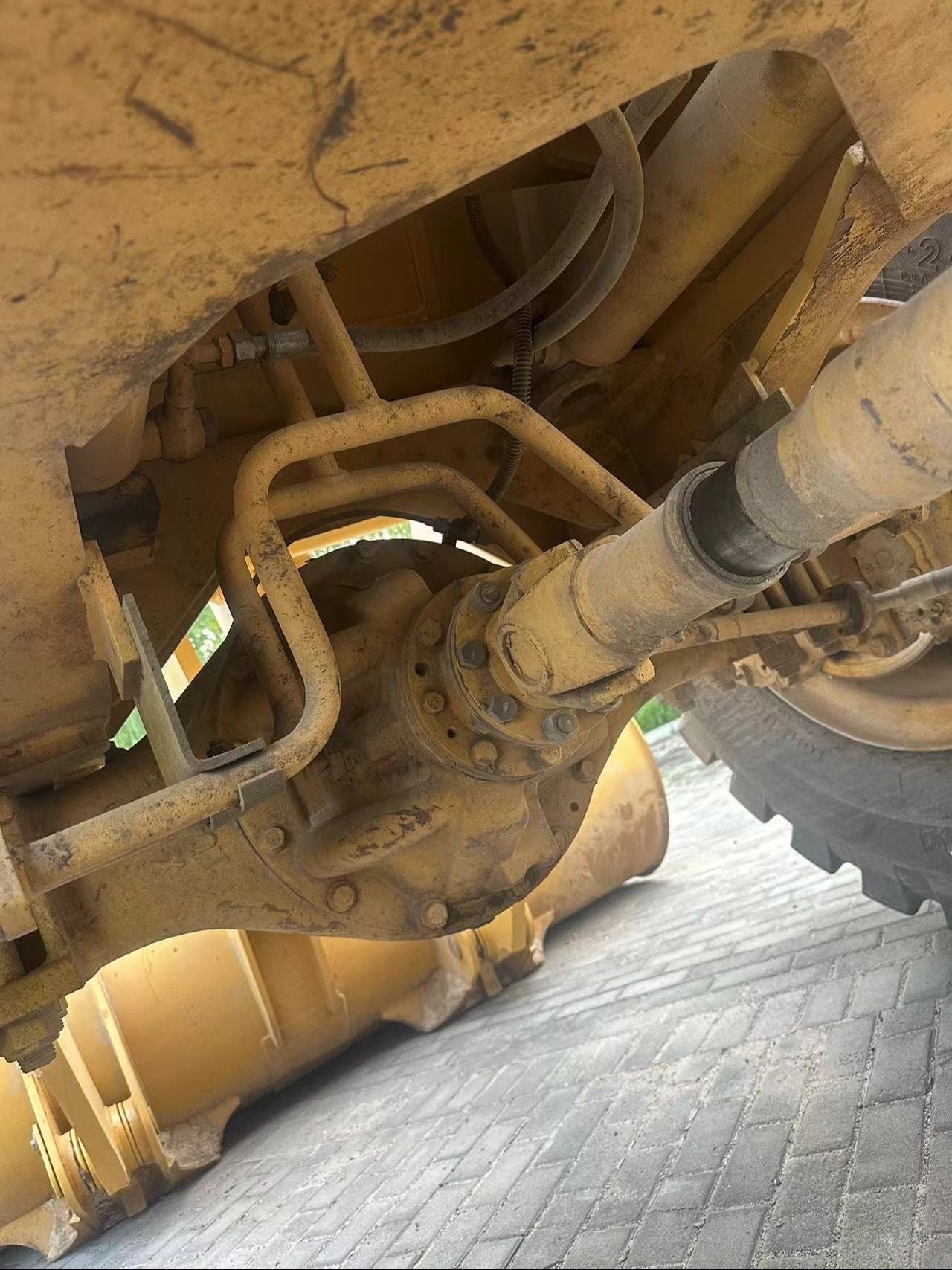 USED SEM 652D