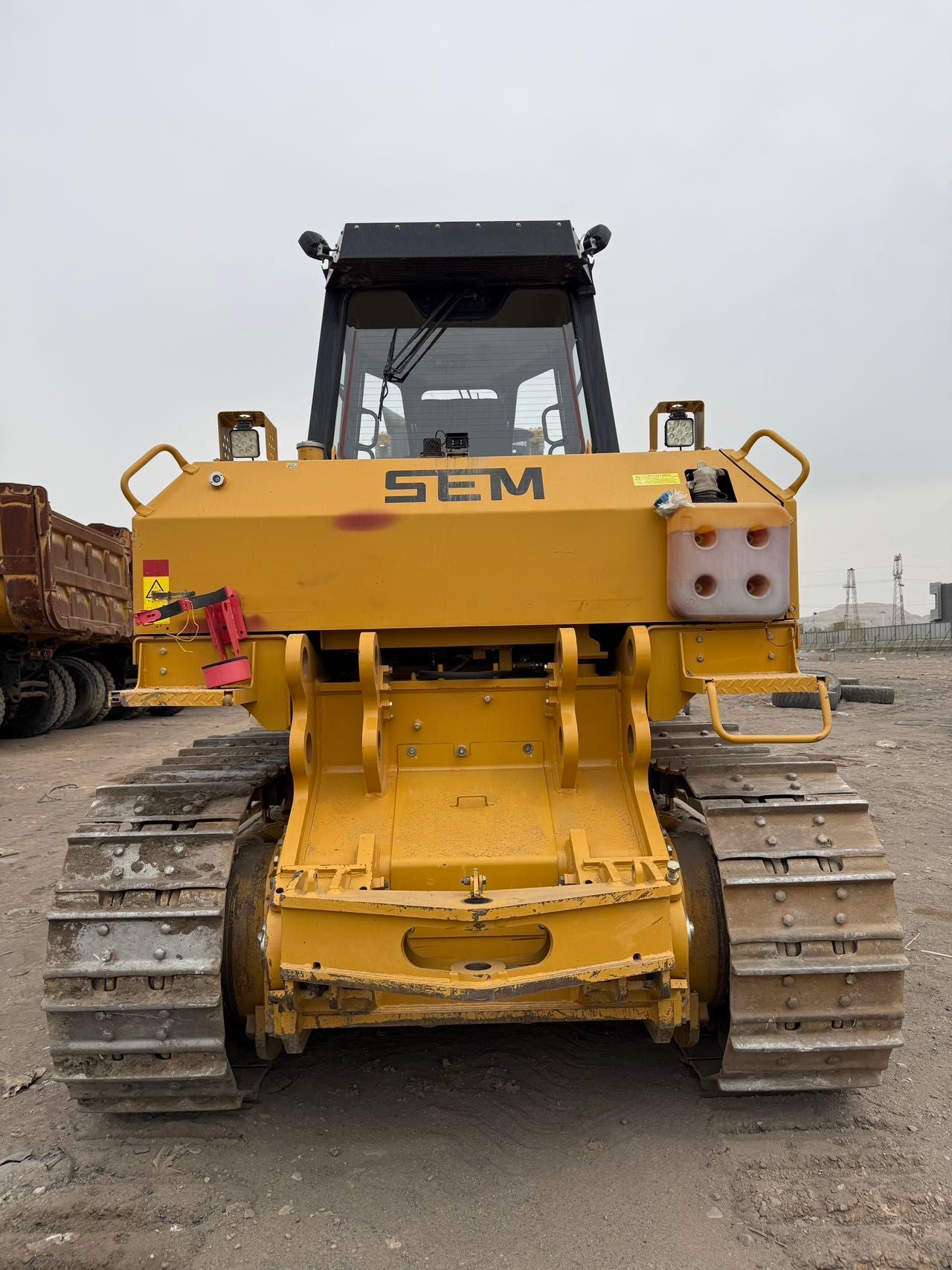 USED SEM 832F