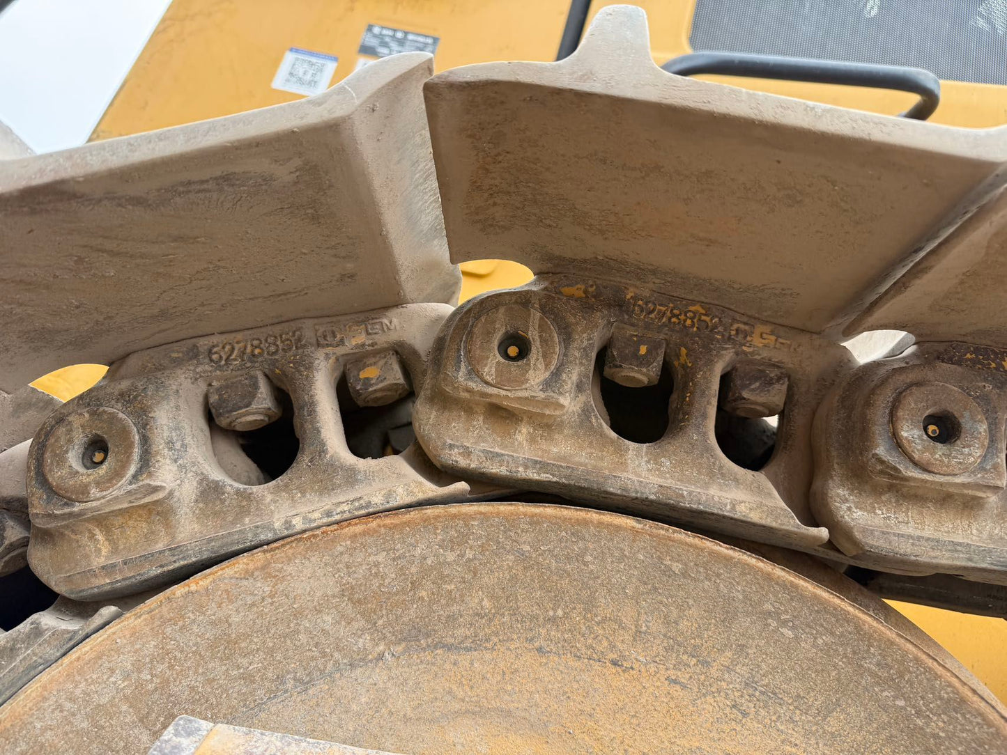 USED SEM 832F