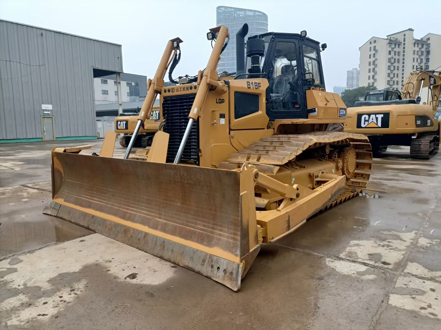 USED SEM 818F