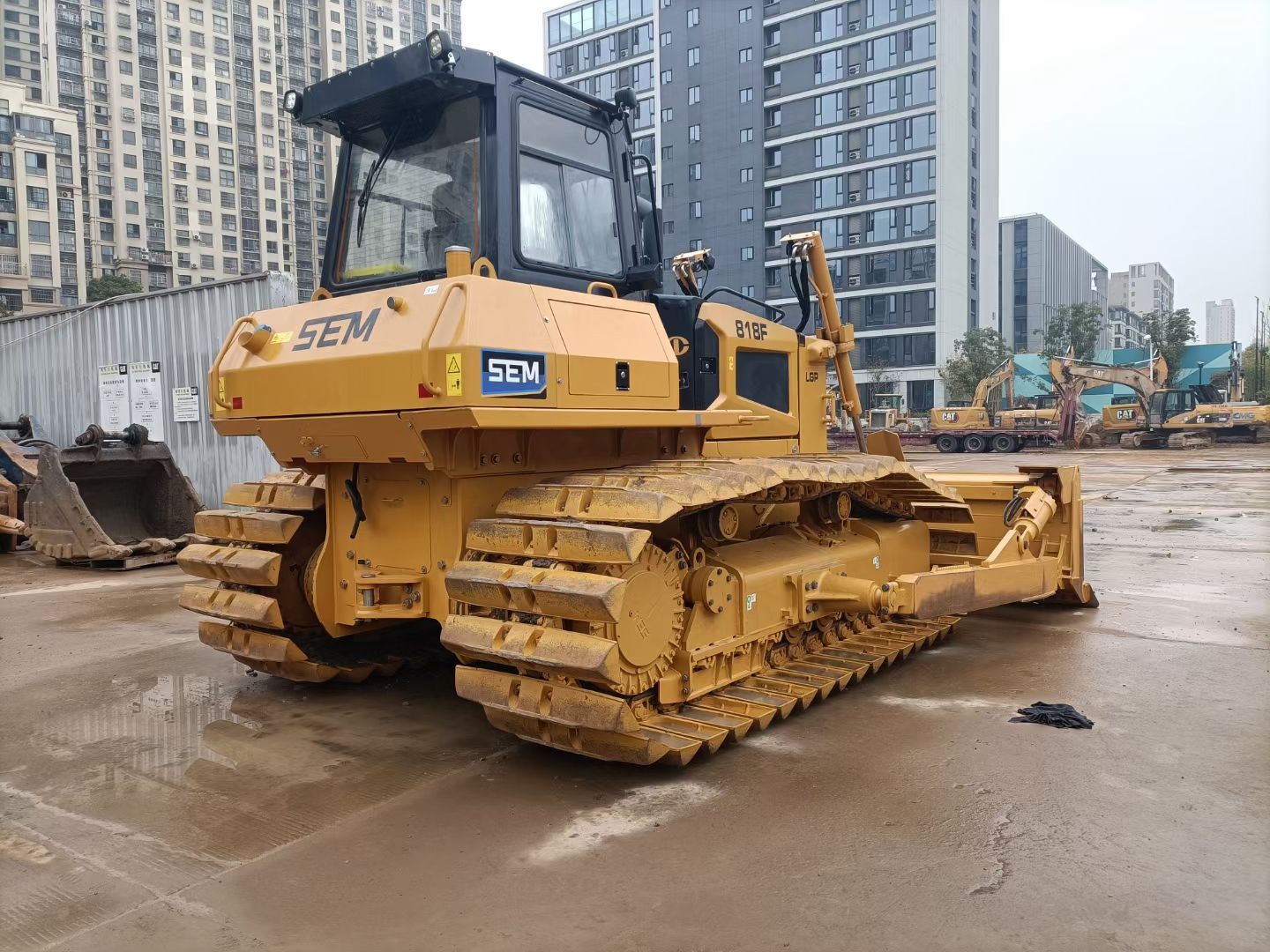 USED SEM 818F