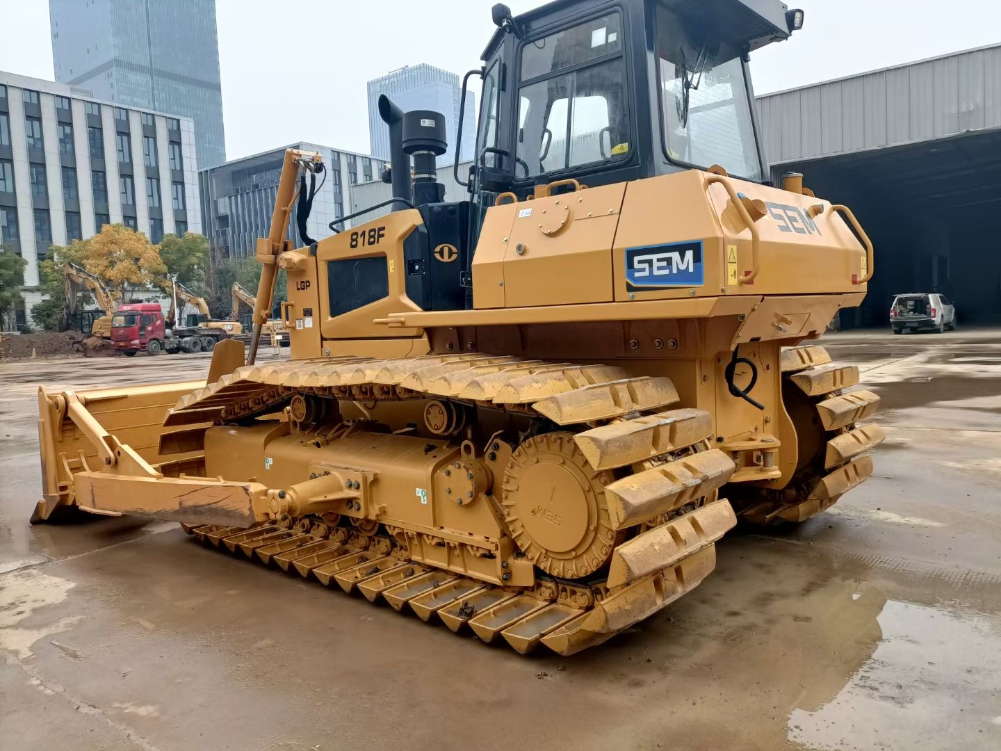 USED SEM 818F