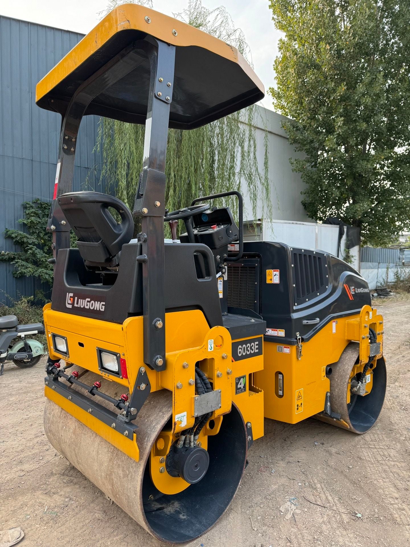 Used Liugong 6033E Road Roller for Sale detail view