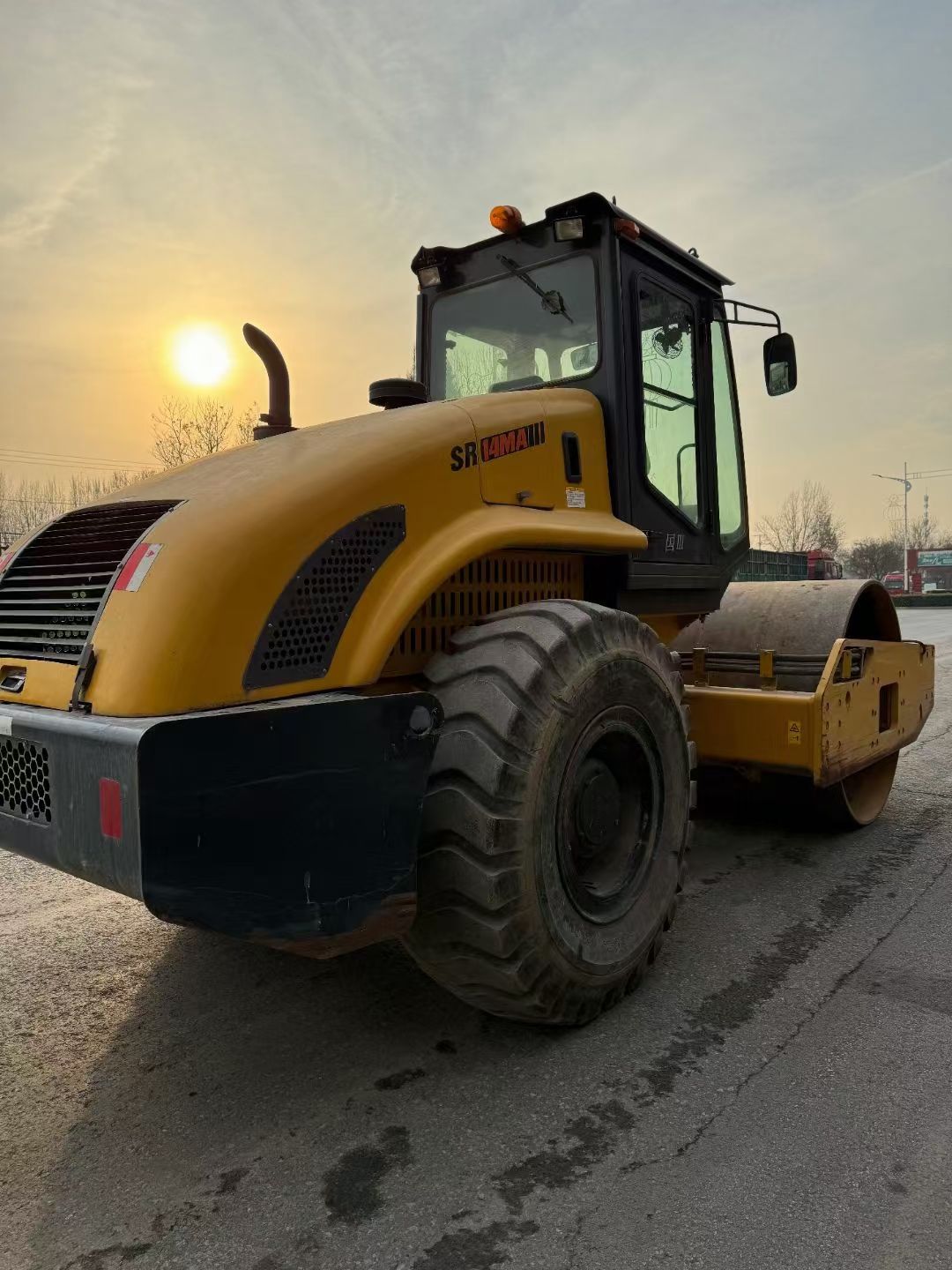 USED SHANTUI SR14M