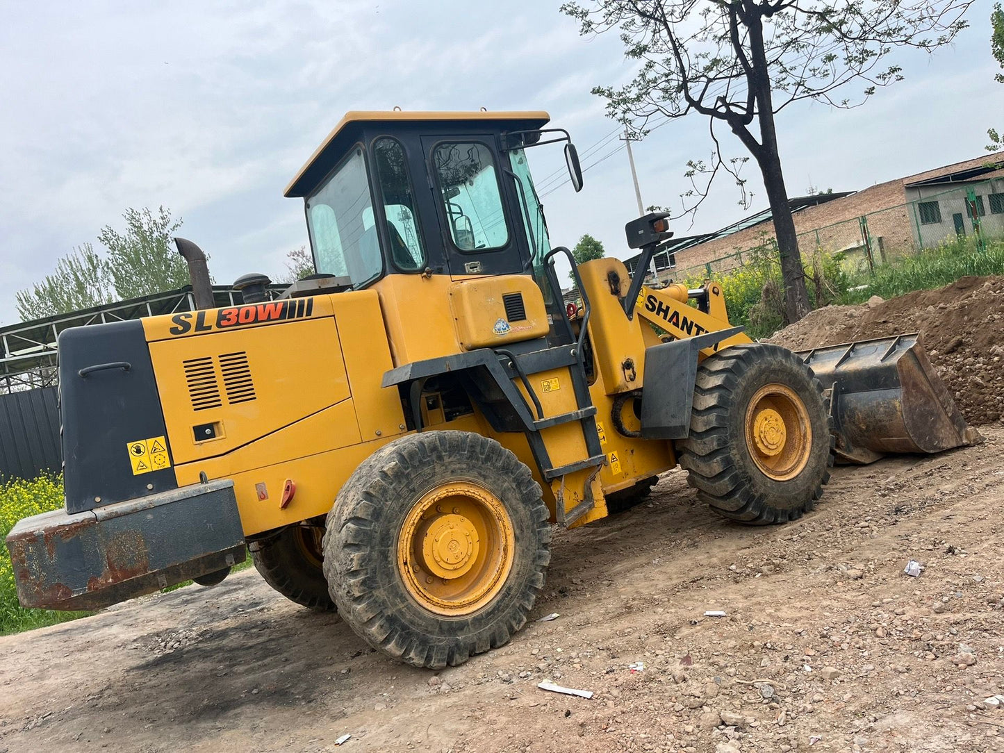 USED SHANTUI SL30WN