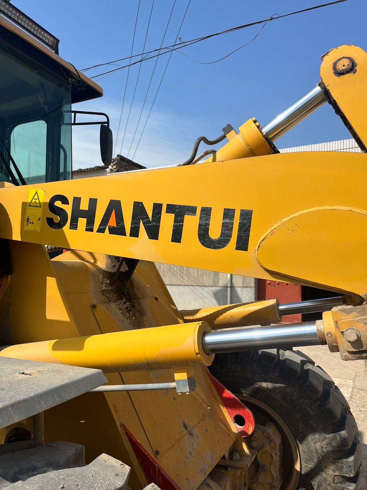 USED SHANTUI SL30WN