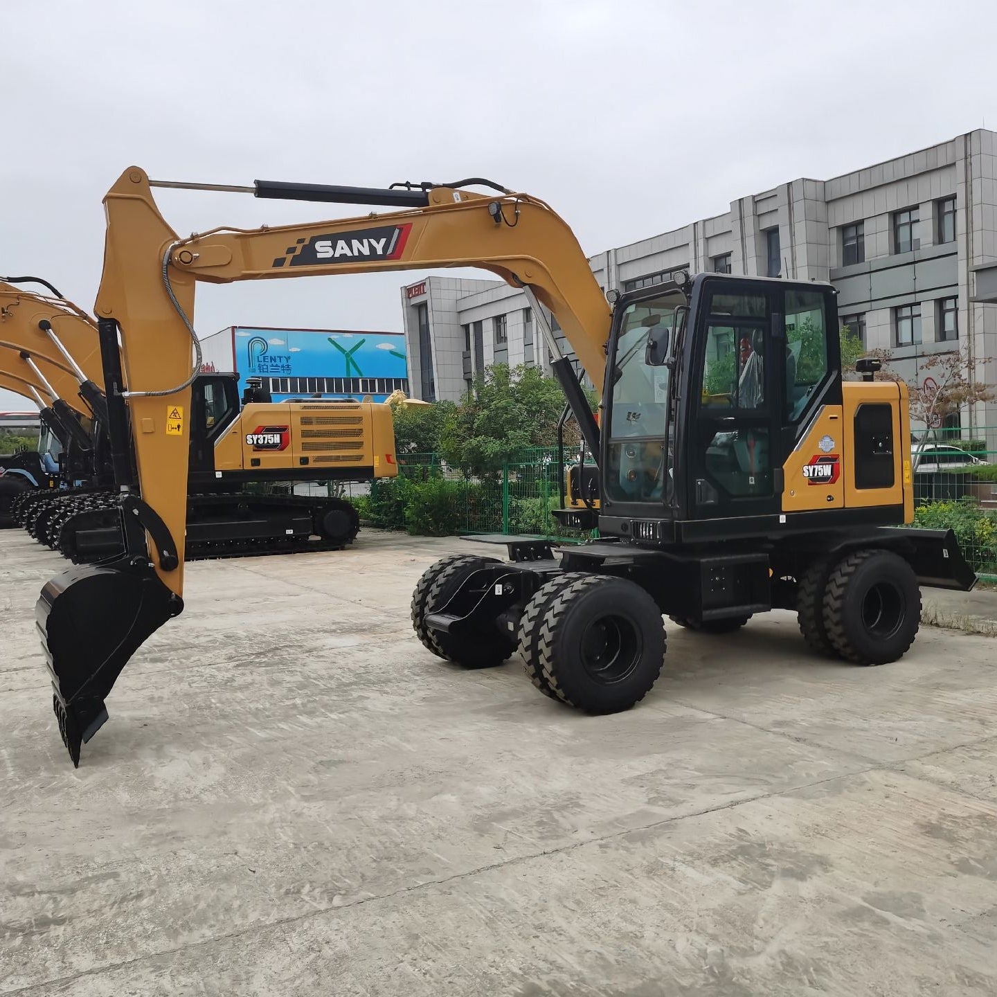 USED SANY SY75W
