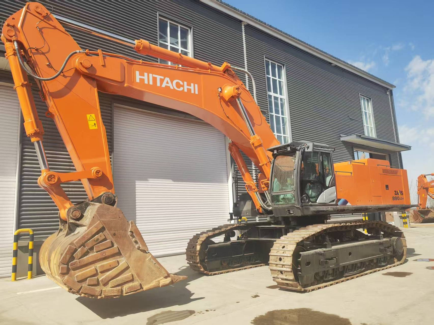 USED HITACHI ZX890LCH-5A