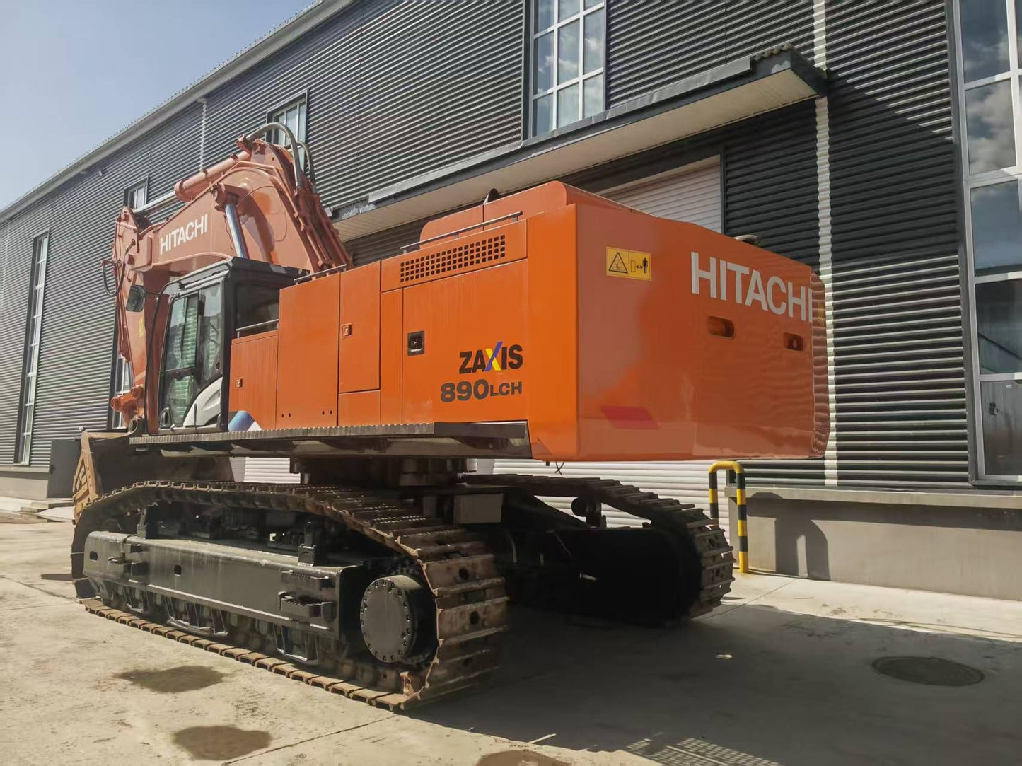 USED HITACHI ZX890LCH-5A